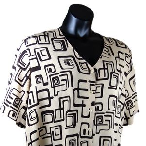 SOLD Women’s  Plus Size Blouse 54" Bust Gold Black